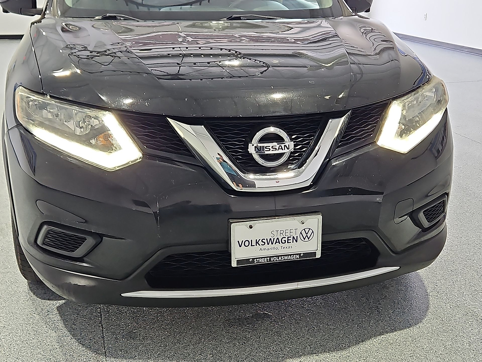 2016 Nissan Rogue photo 10 of 22