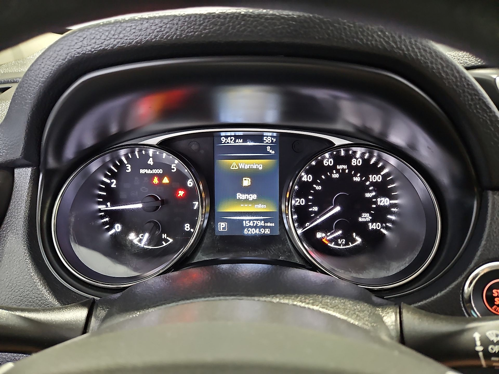 2016 Nissan Rogue photo 20 of 22