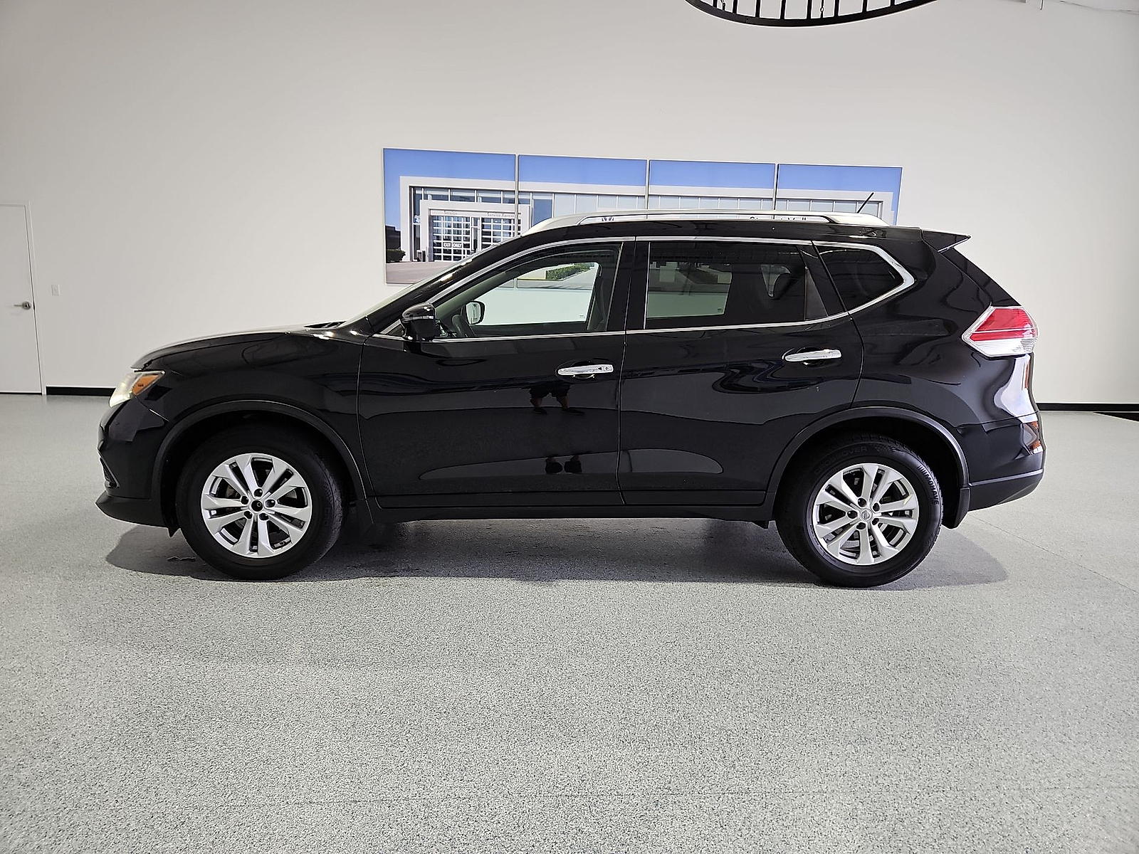 2016 Nissan Rogue photo 5 of 22