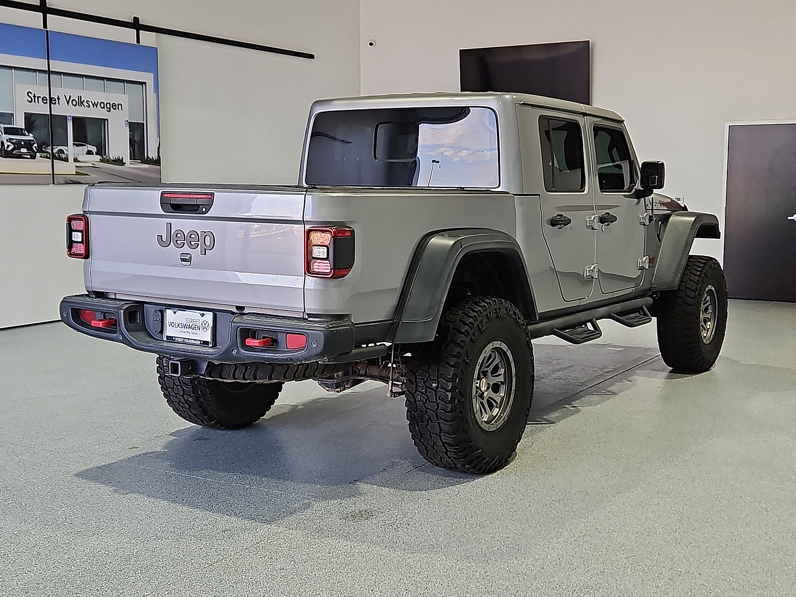 2020 Jeep Gladiator photo 8 of 22