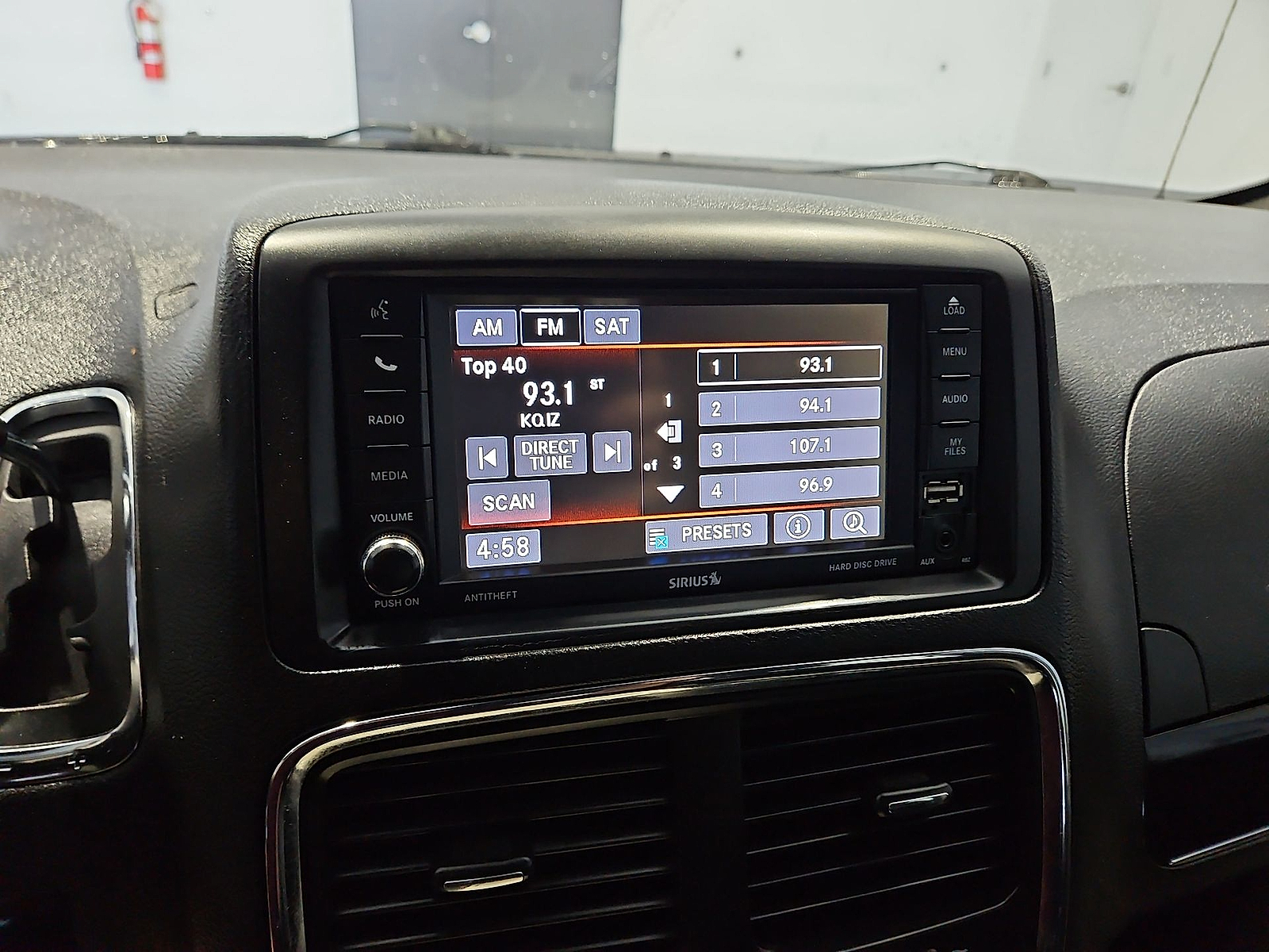 2019 Dodge Grand Caravan photo 19 of 22