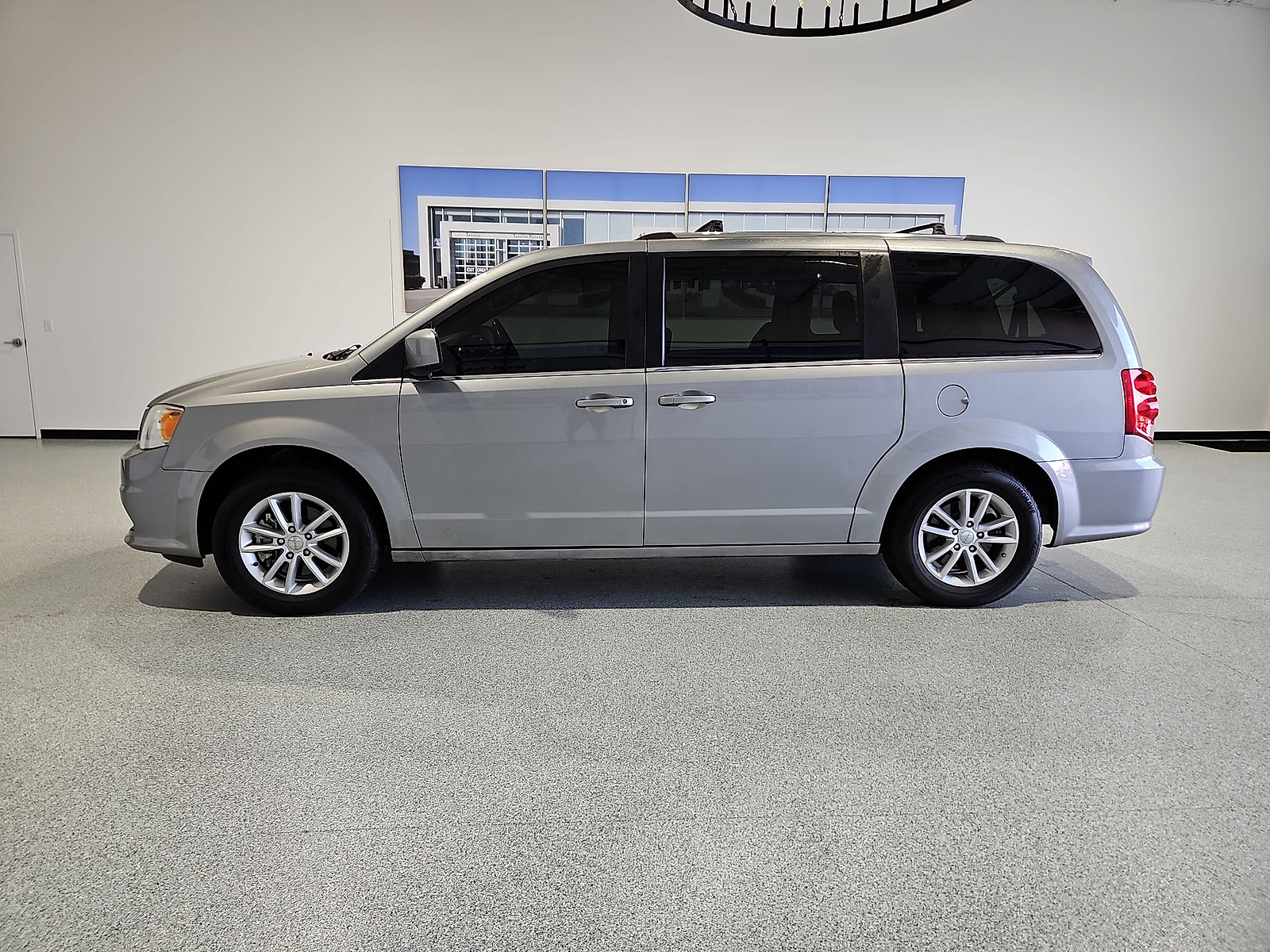 2019 Dodge Grand Caravan photo 5 of 22