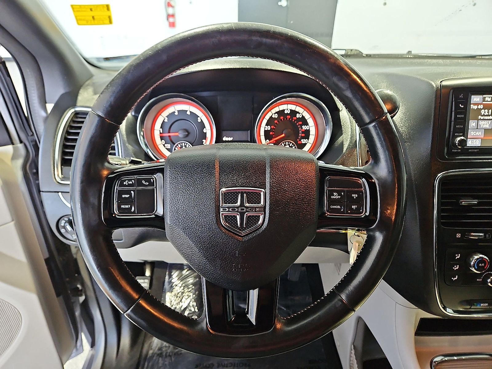 2019 Dodge Grand Caravan photo 21 of 22