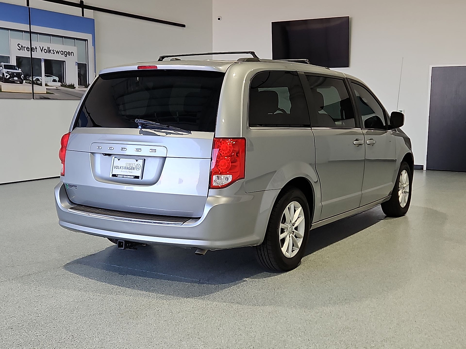2019 Dodge Grand Caravan photo 8 of 22
