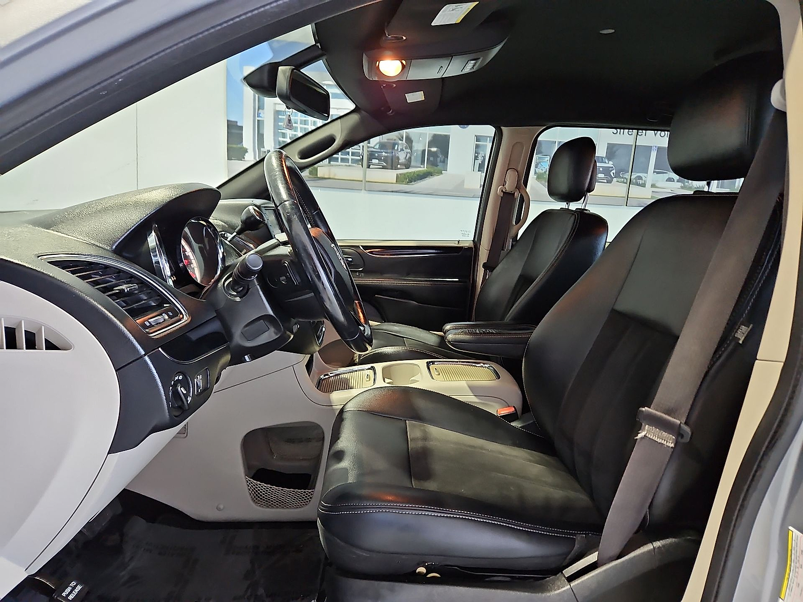 2019 Dodge Grand Caravan photo 16 of 22