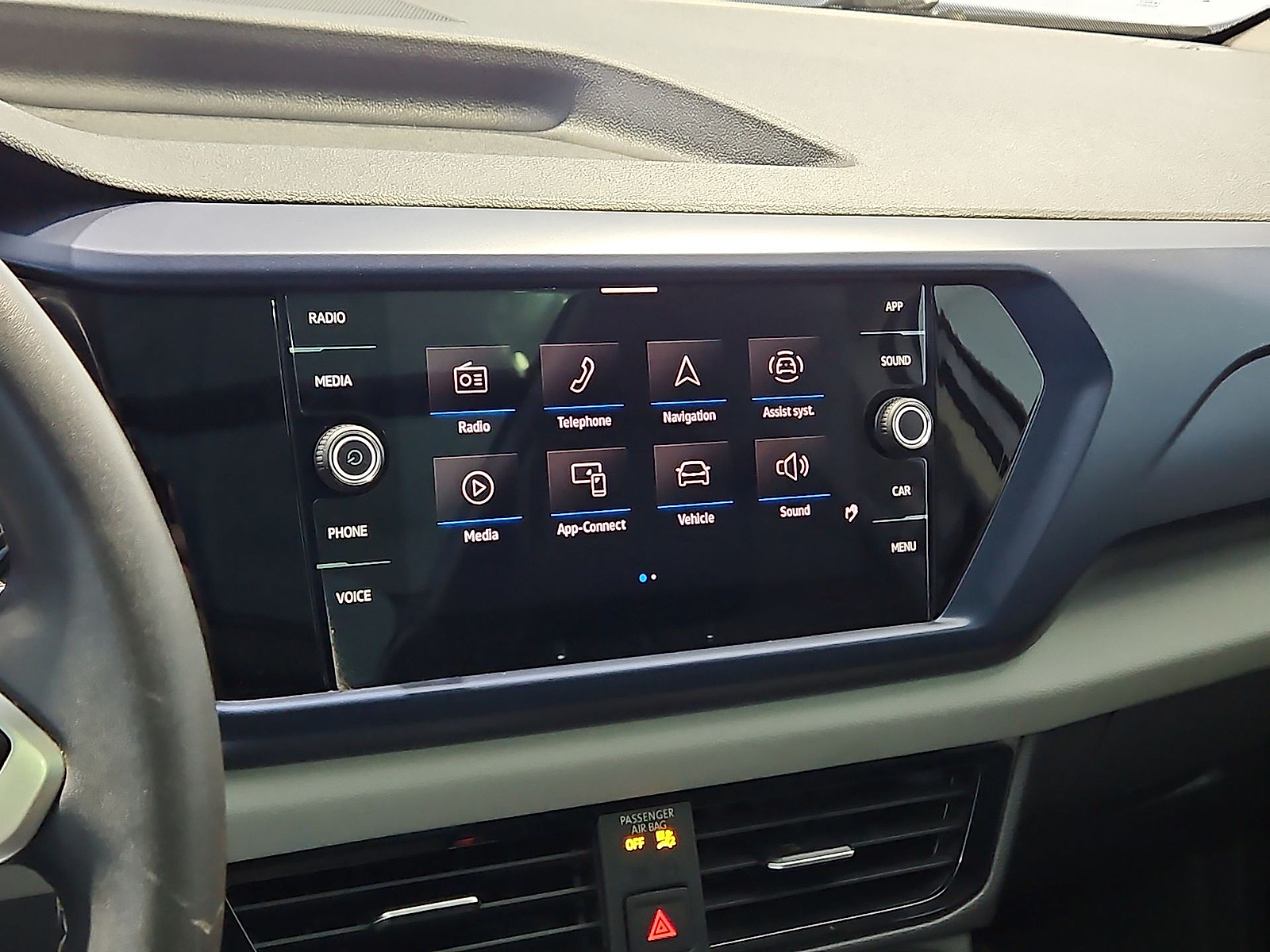 2023 Volkswagen Taos photo 19 of 22