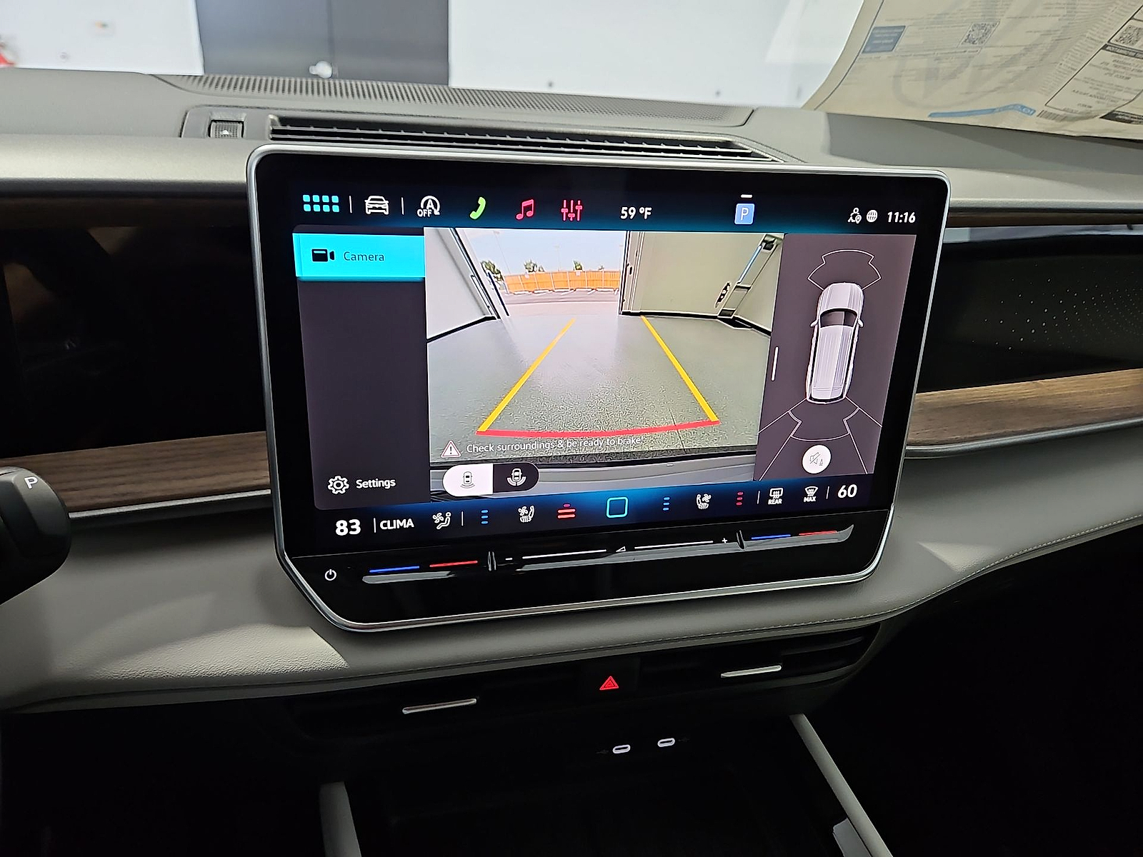 2027 Volkswagen Atlas photo 18 of 22