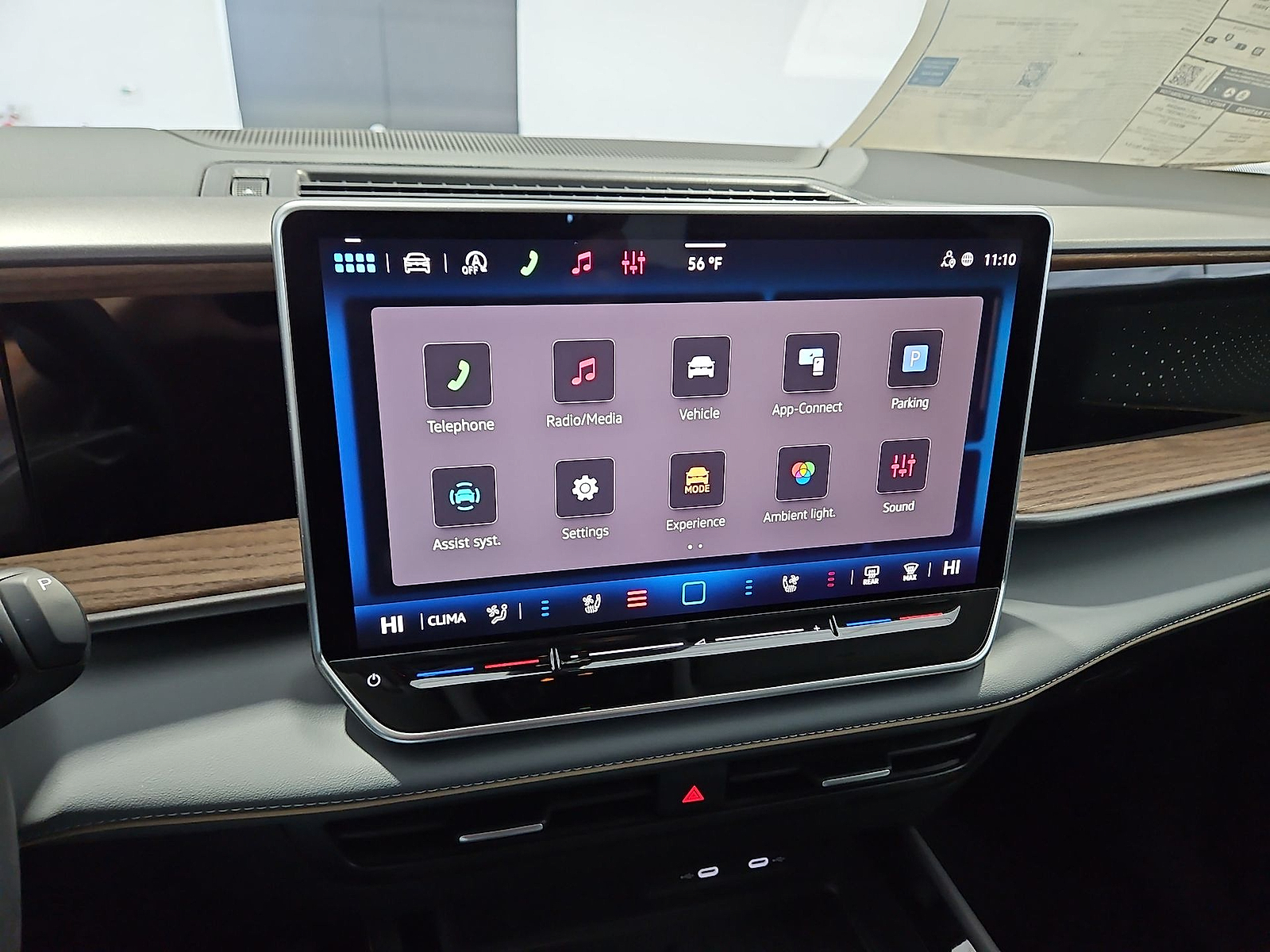 2027 Volkswagen Atlas photo 19 of 22