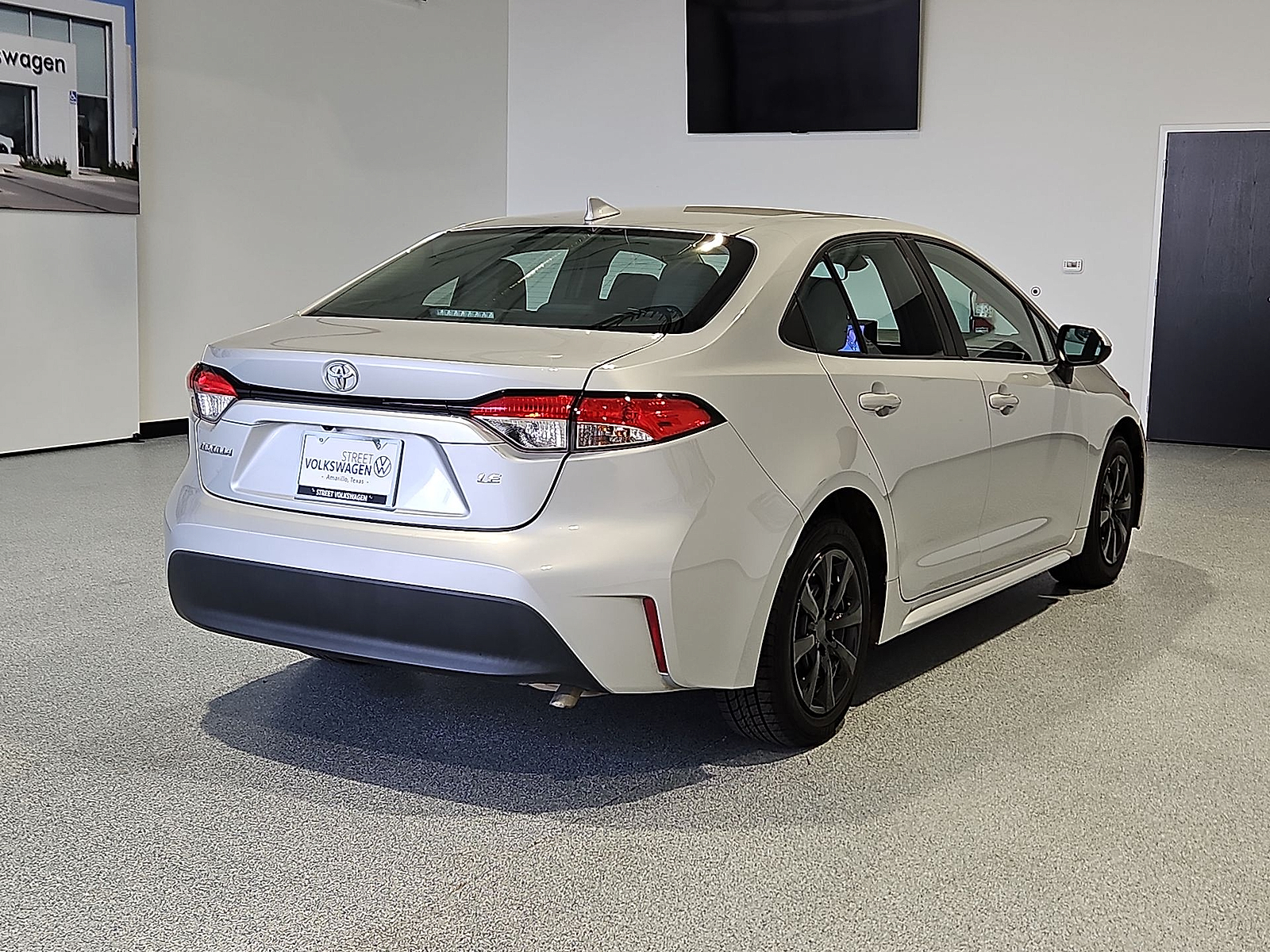 2023 Toyota Corolla photo 8 of 22