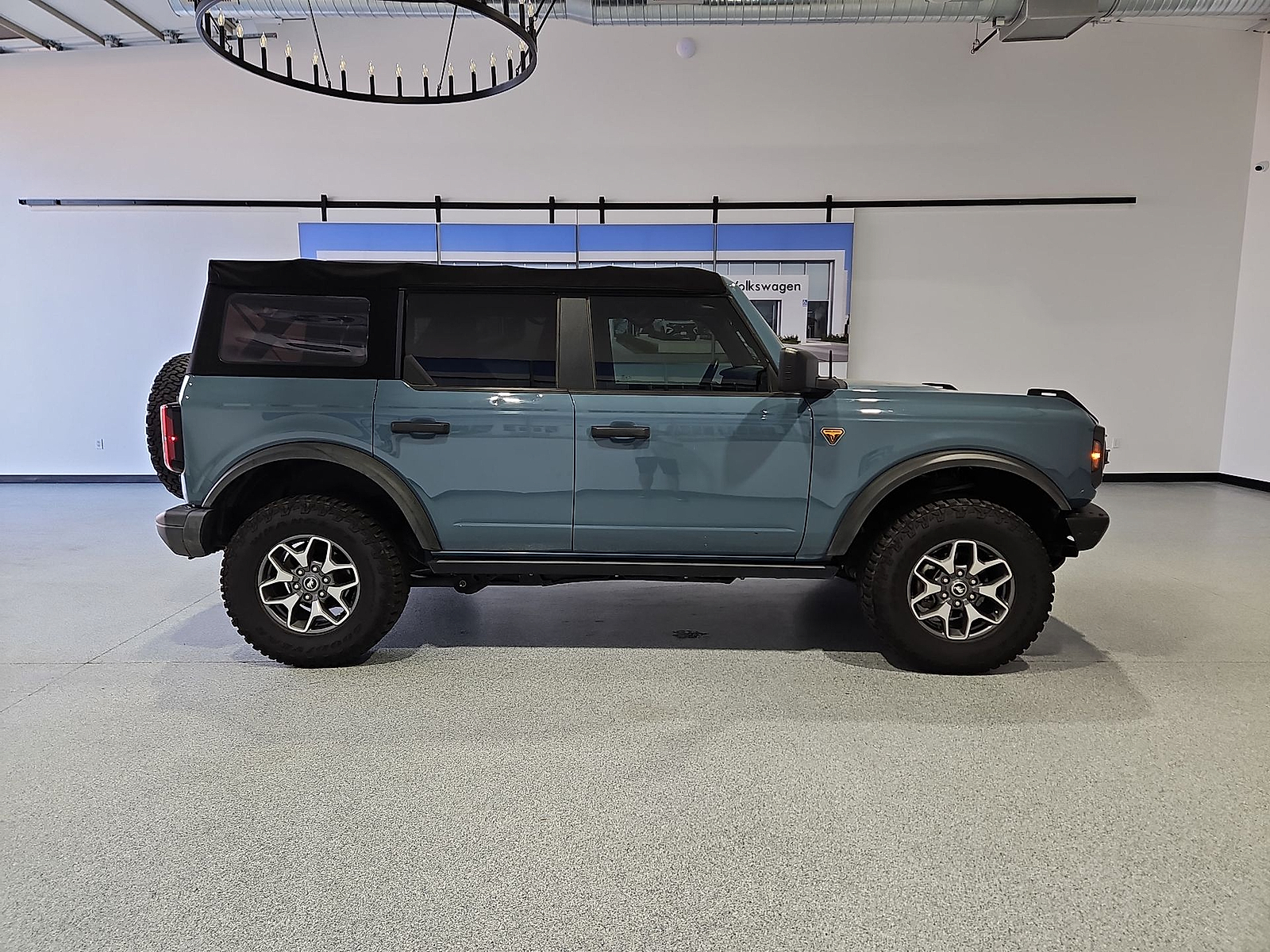 2022 Ford Bronco photo 9 of 22