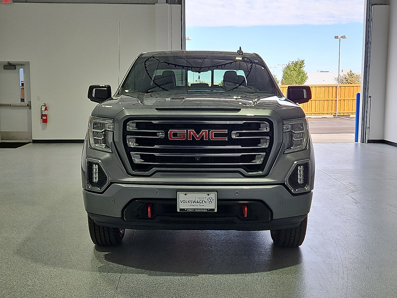 2020 GMC Sierra 1500 photo 3 of 22