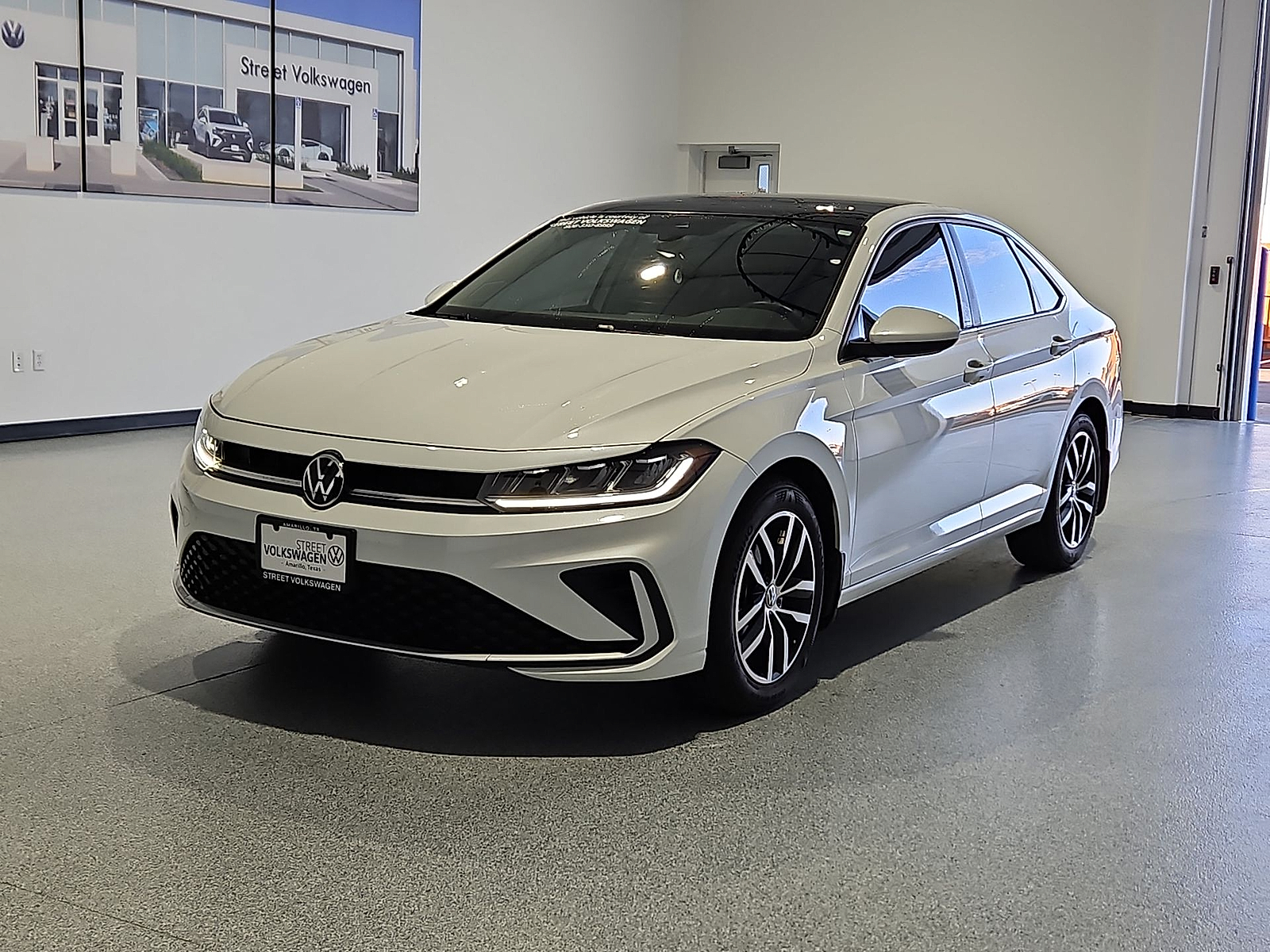 2026 Volkswagen Jetta photo 4 of 22