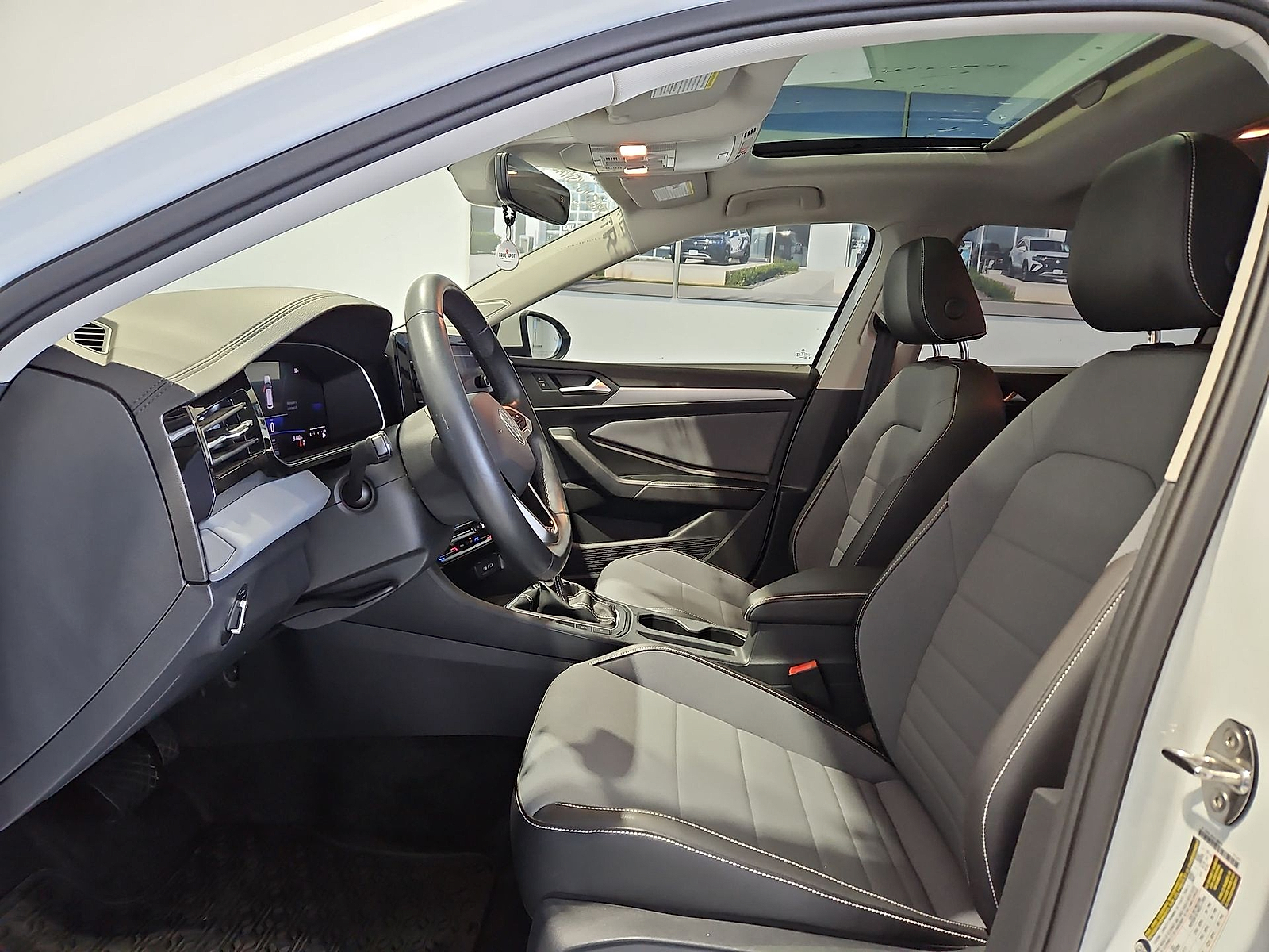 2026 Volkswagen Jetta photo 16 of 22