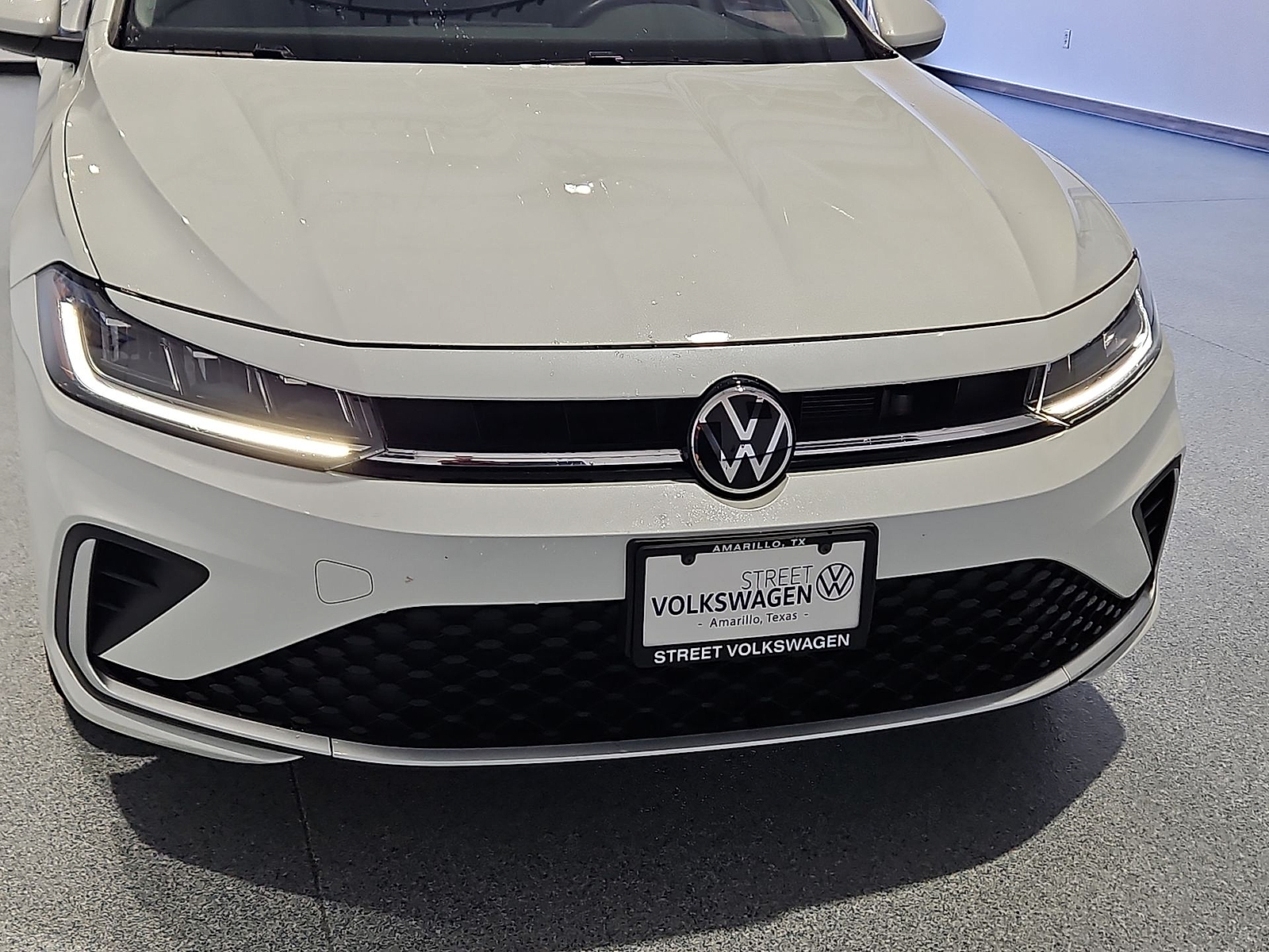 2026 Volkswagen Jetta photo 10 of 22