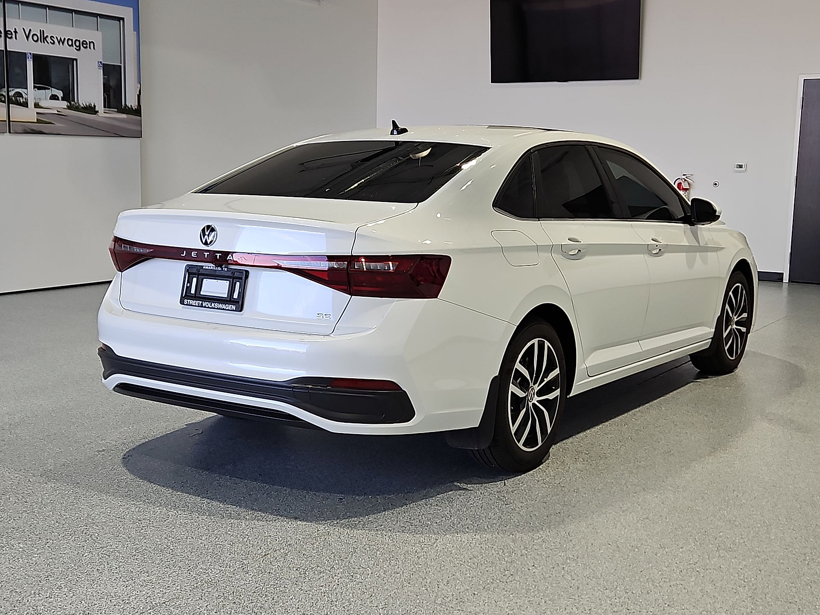 2026 Volkswagen Jetta photo 8 of 22