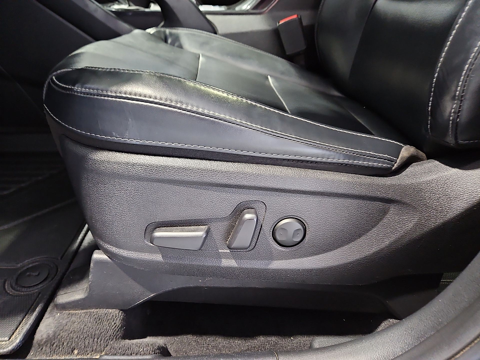 2020 Kia Telluride photo 17 of 22