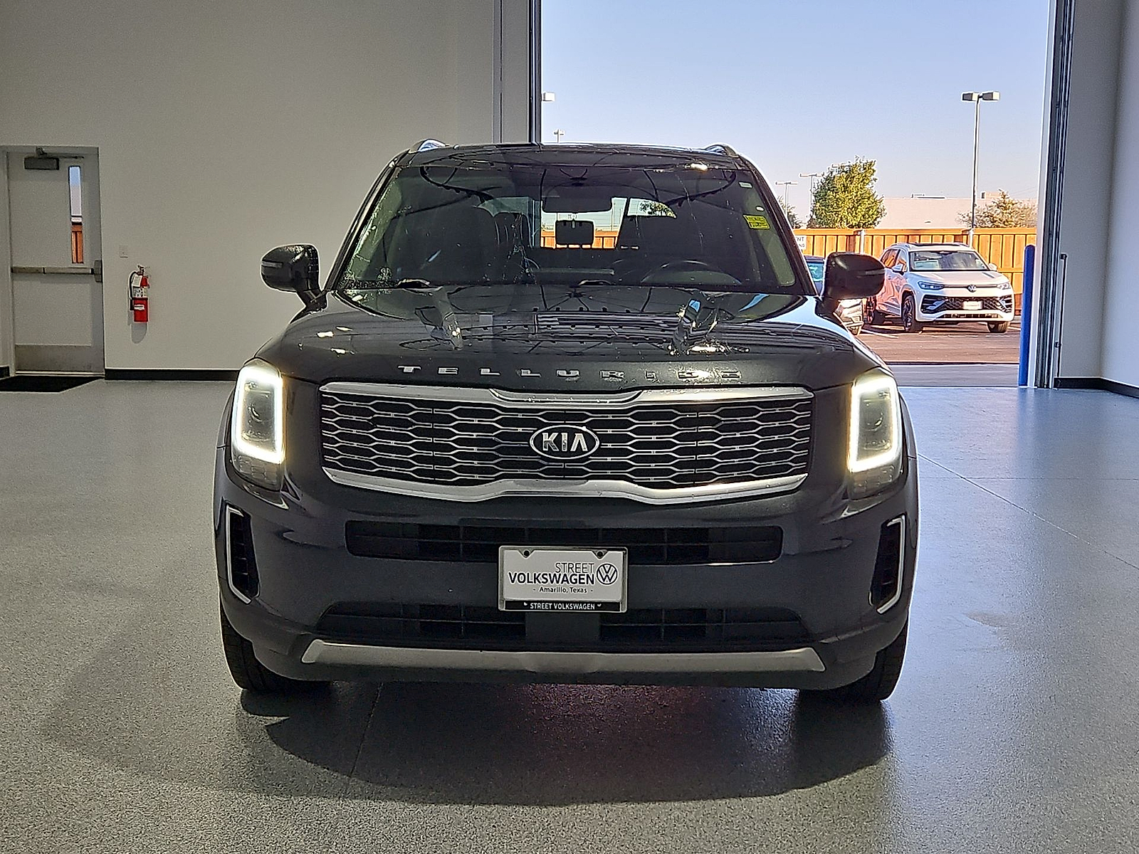2020 Kia Telluride photo 3 of 22