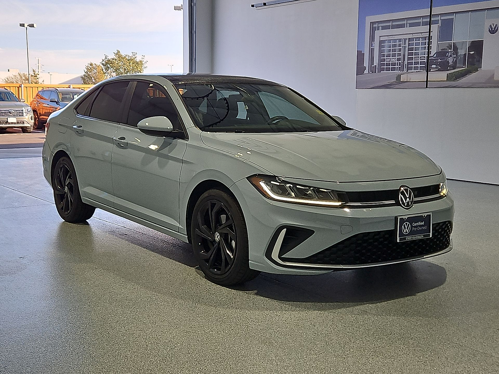 2025 Volkswagen Jetta photo 2 of 22