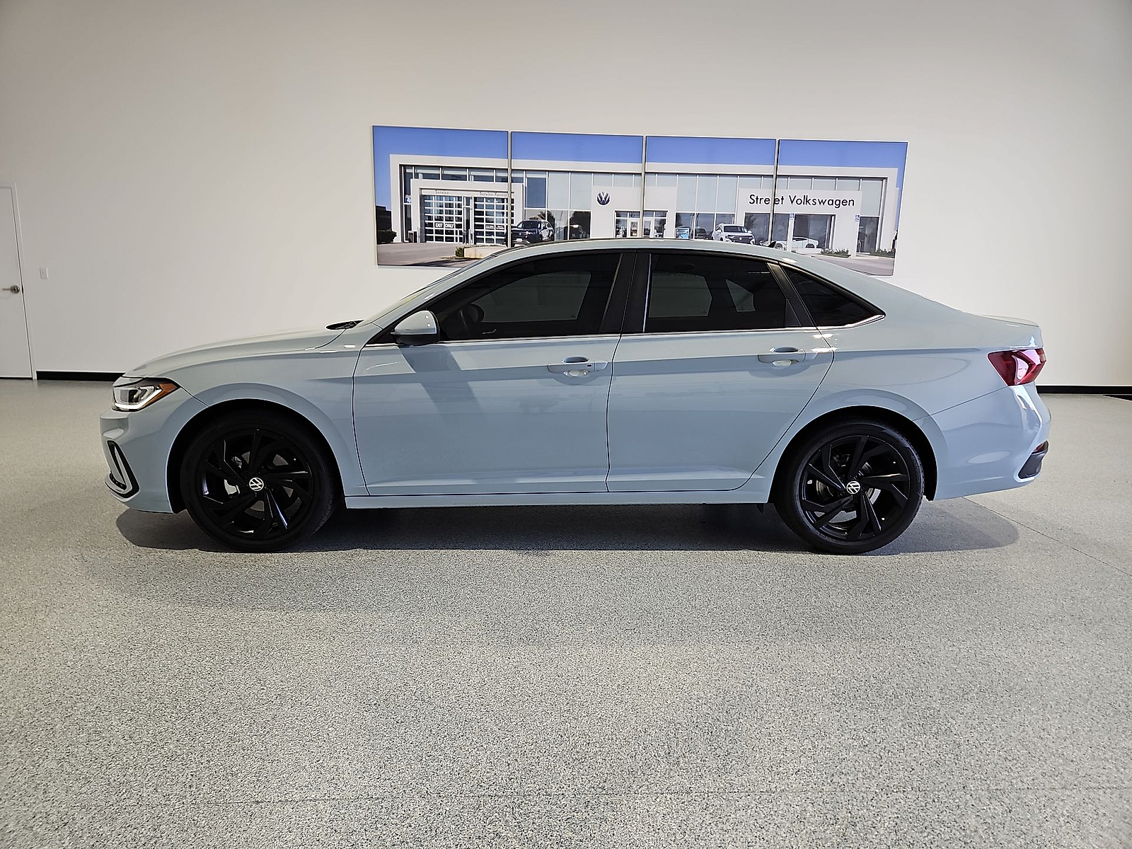 2025 Volkswagen Jetta photo 5 of 22
