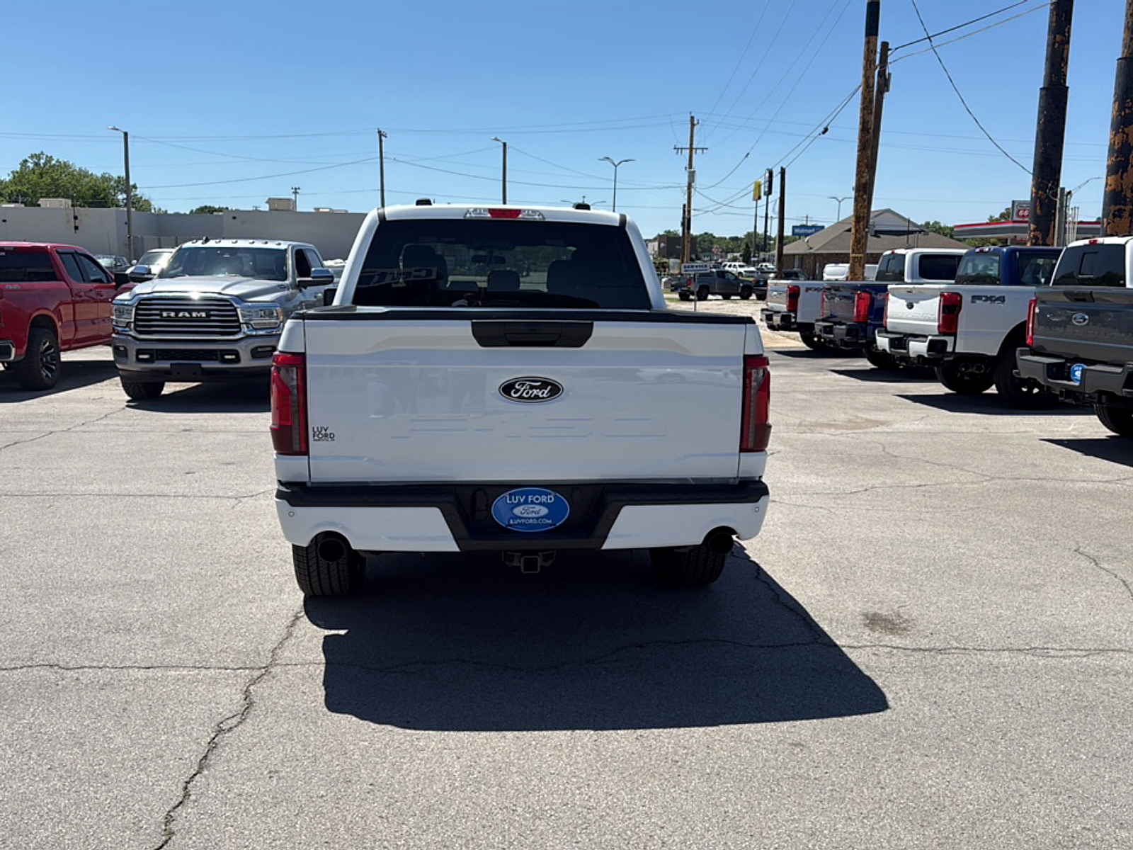 View vehicle photo 7