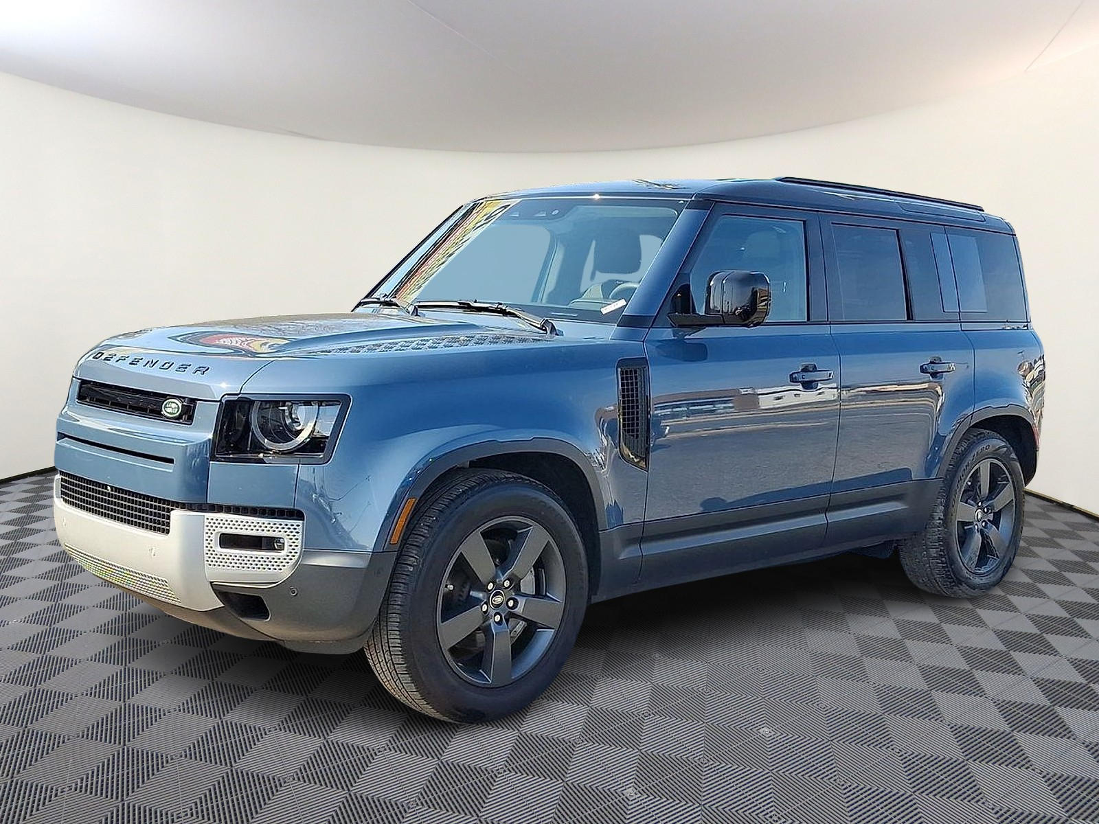 2025 Land Rover Defender 110 P400 S AWD
