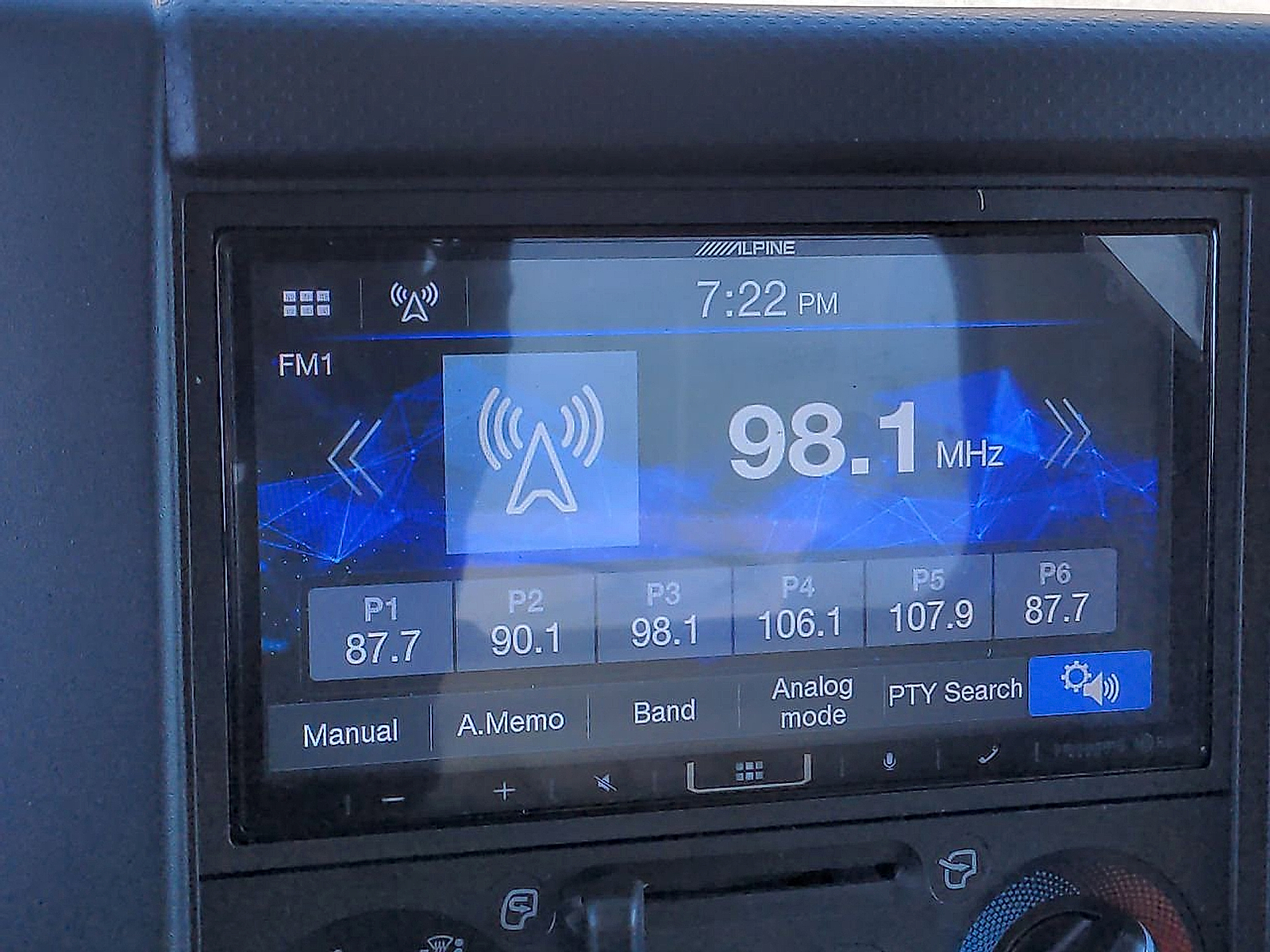 2024 Chevrolet 3500 HG LCF Gas - Arc White exterior view 13