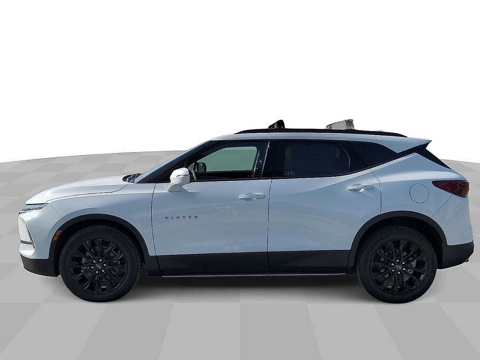 2024 Chevrolet Blazer AWD 3LT - Summit White exterior view 3