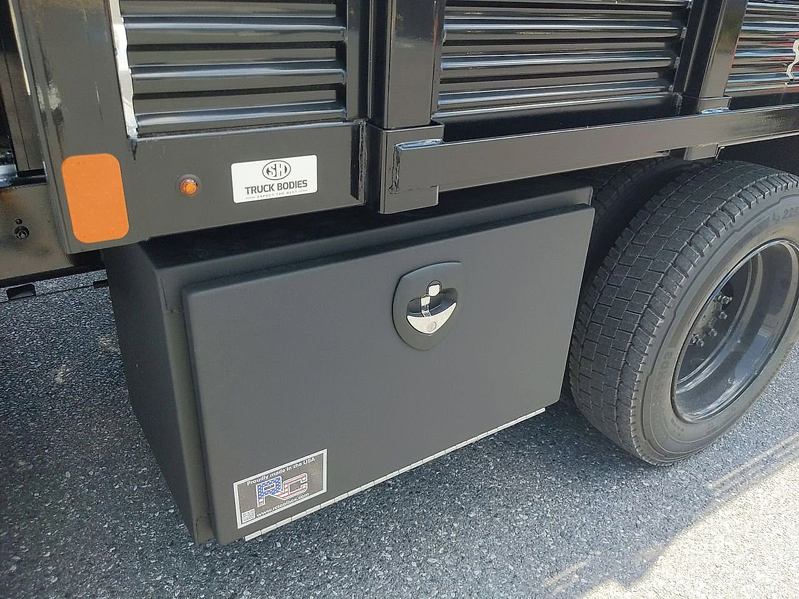 2023 Chevrolet Silverado 4500HD Work Truck - Summit White exterior view 19