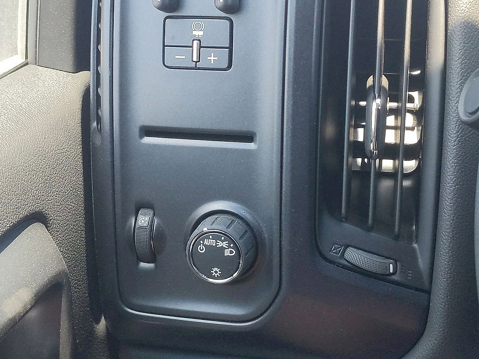 2023 Chevrolet Silverado 4500HD Work Truck - Summit White exterior view 17