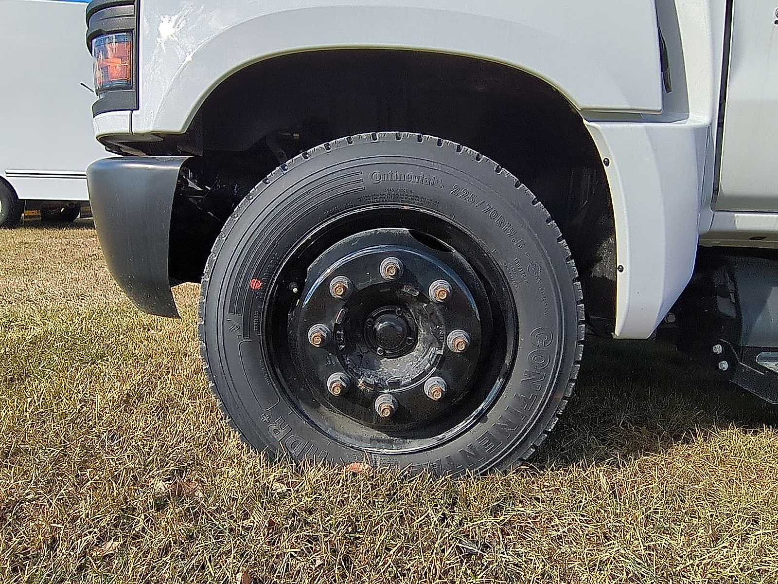2023 Chevrolet Silverado 4500HD Work Truck - Summit White exterior view 19
