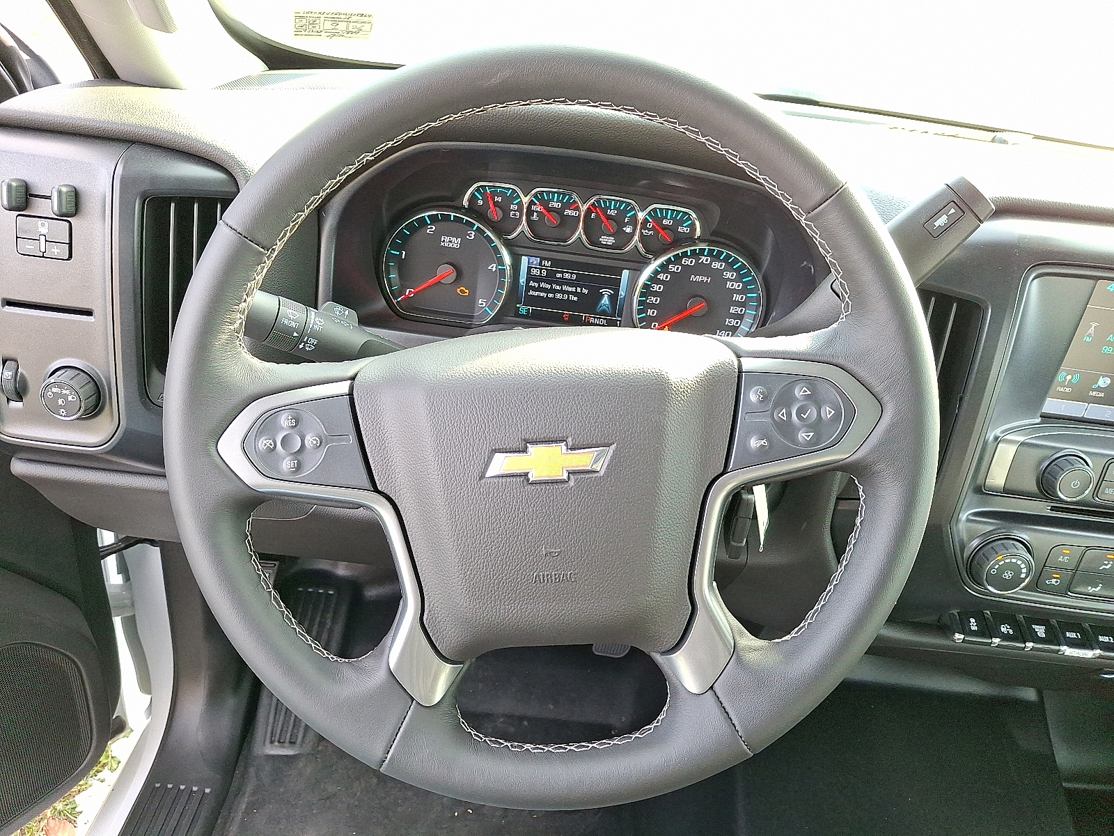 2024 Chevrolet Silverado 4500HD Work Truck - Summit White - GAZ exterior view 11