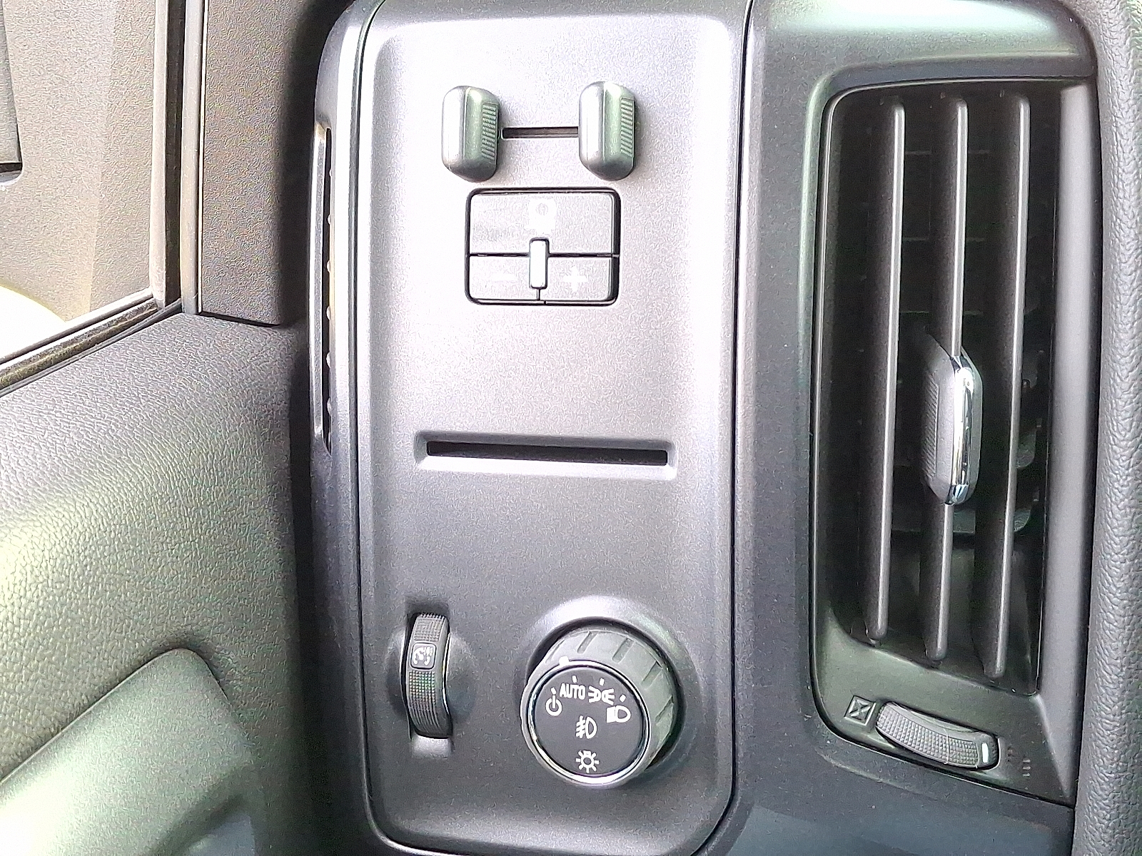 2024 Chevrolet Silverado 4500HD Work Truck - Summit White - GAZ exterior view 14