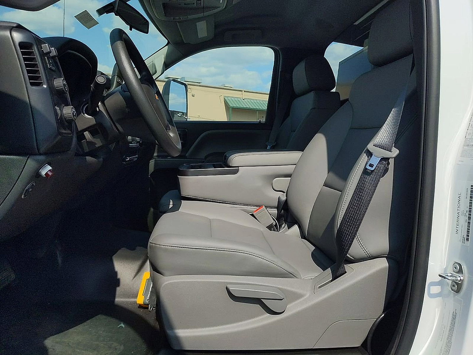 2024 Chevrolet Silverado 4500HD Work Truck - Summit White exterior view 18