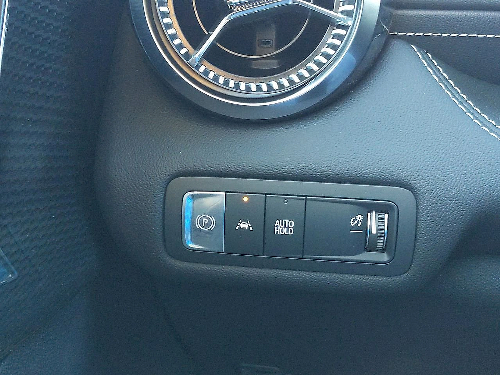 2025 Chevrolet Blazer EV eAWD LT - Summit White exterior view 18