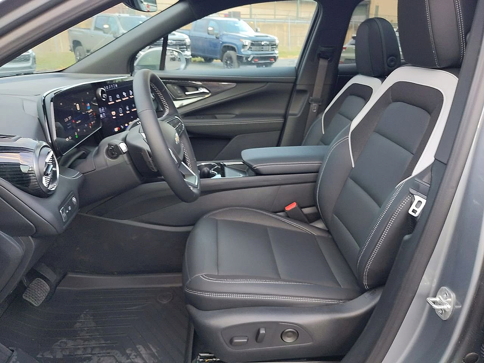 2025 Chevrolet Blazer EV eAWD LT - Sterling Gray Metallic exterior view 20