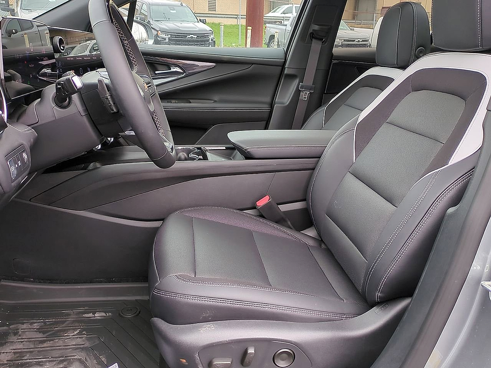 2025 Chevrolet Blazer EV eAWD LT - Sterling Gray Metallic exterior view 20