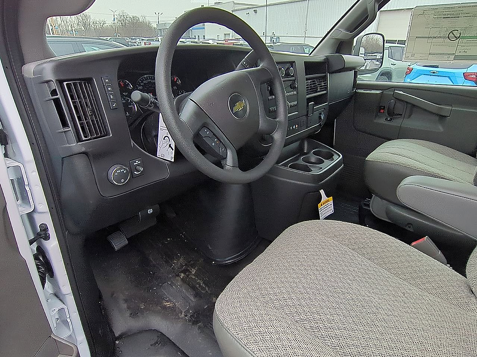 2025 Chevrolet Express Cargo RWD 3500 Regular Wheelbase WT - Summit White exterior view 10