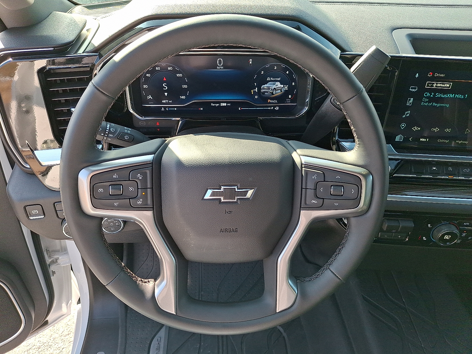 2025 Chevrolet Silverado 1500 4WD Crew Cab Short Bed RST - Summit White - GAZ exterior view 12