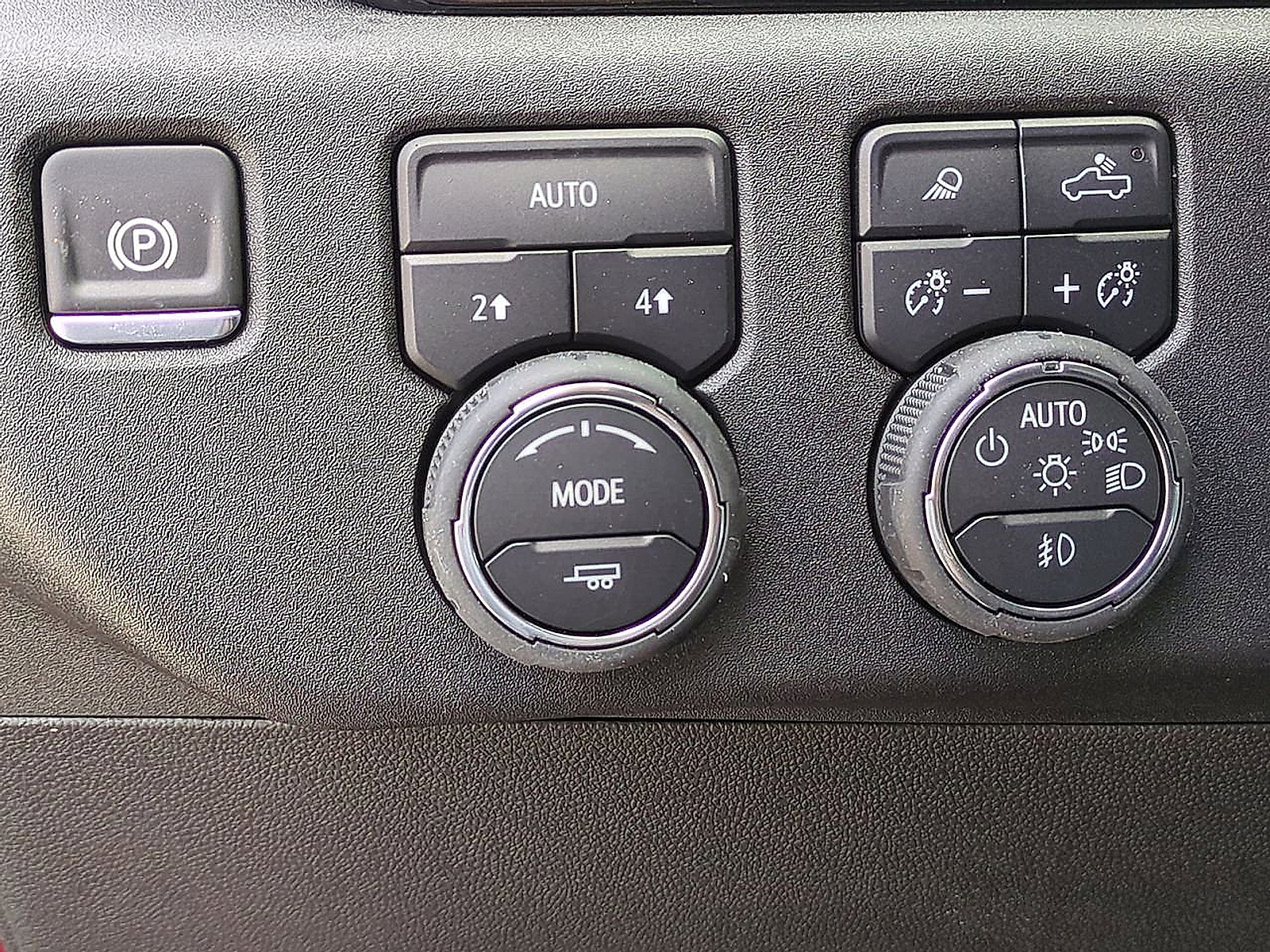 2025 Chevrolet Silverado 1500 4WD Crew Cab Short Bed RST - Radiant Red exterior view 18