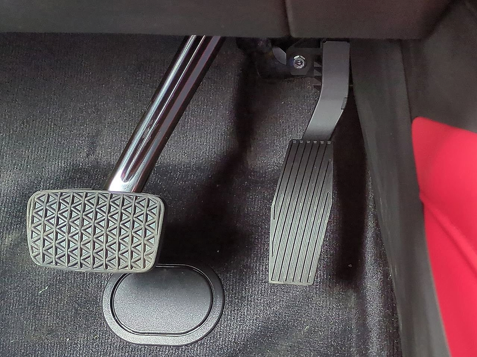 2025 Chevrolet Blazer EV eAWD RS - Sterling Gray Metallic exterior view 18