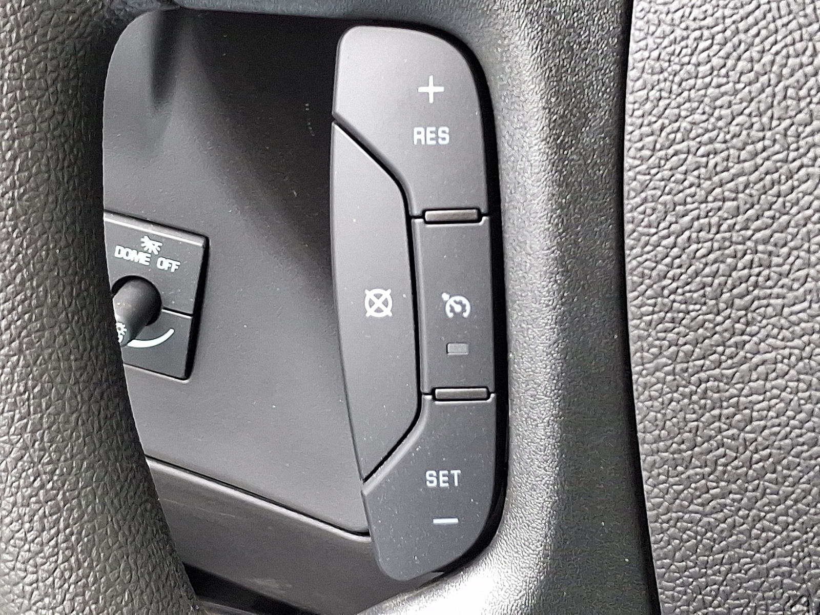 2025 Chevrolet Express Cutaway Work Van - Summit White - GAZ exterior view 15