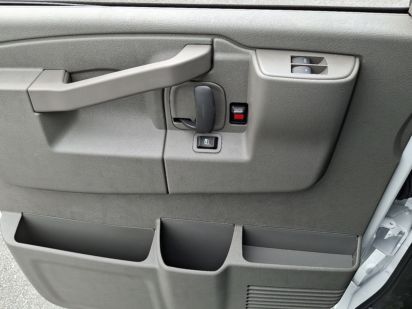 2025 Chevrolet Express Cutaway Work Van - Summit White - GAZ exterior view 11