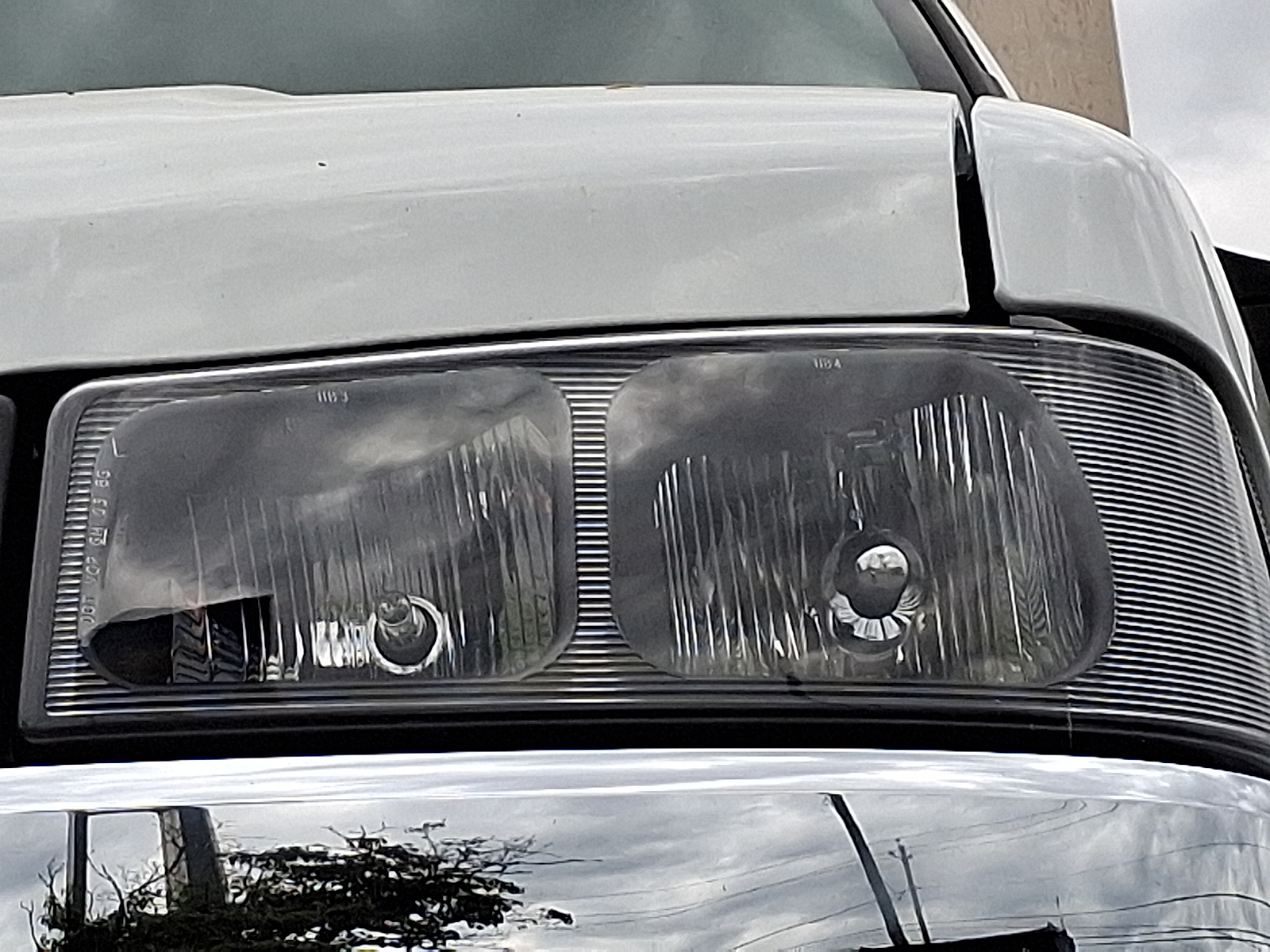 2025 Chevrolet Express Cutaway Work Van - Summit White - GAZ exterior view 9