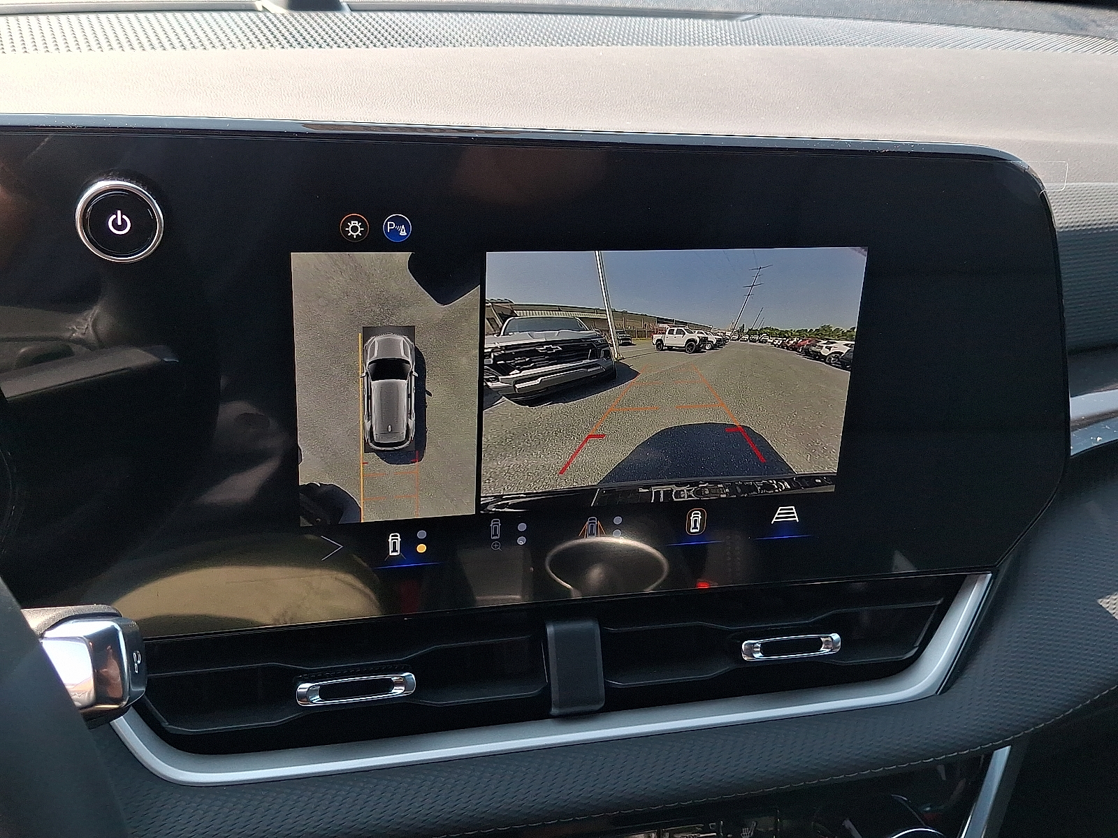 2026 Chevrolet Equinox LT - Mosaic Black Metallic - GB8 exterior view 14