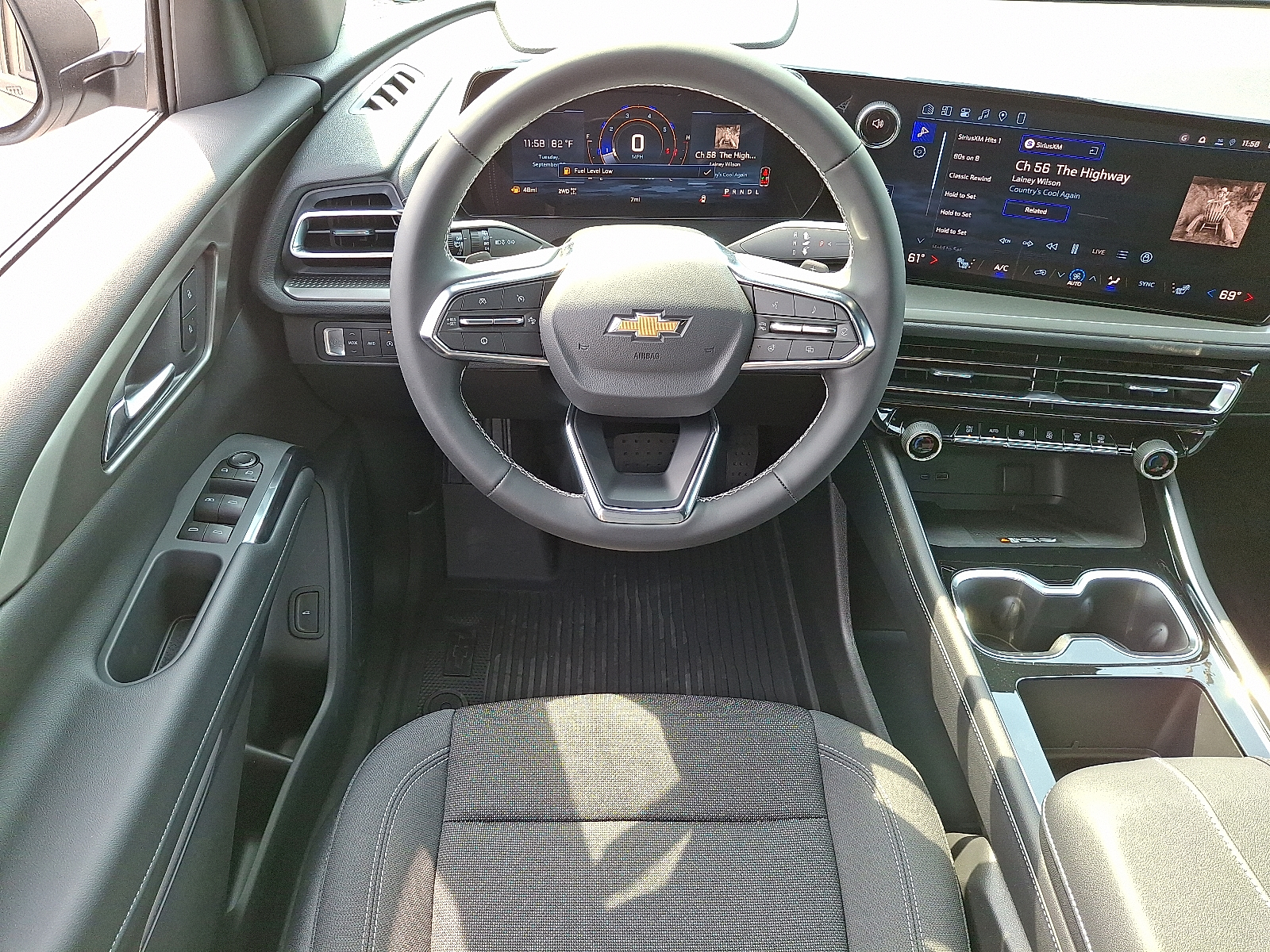 2026 Chevrolet Traverse AWD LT - Sterling Gray Metallic - GXD exterior view 9