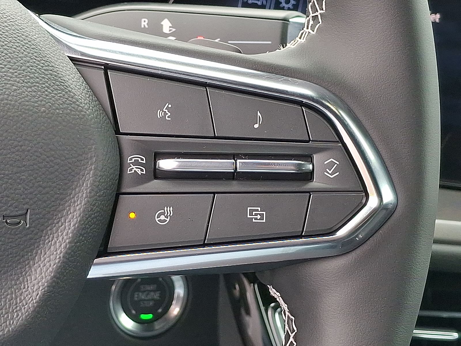 2026 Chevrolet Traverse AWD LT - Summit White - GAZ exterior view 14