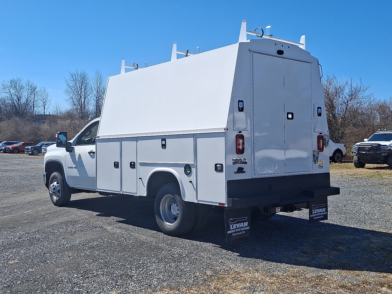 2025 Chevrolet Silverado 3500HD Chassis Work Truck - Summit White - GAZ exterior view 6