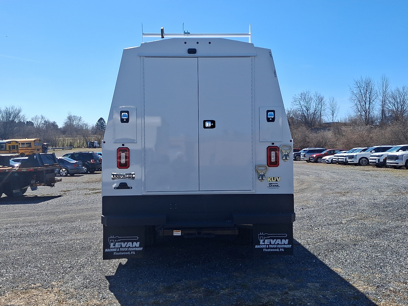 2025 Chevrolet Silverado 3500HD Chassis Work Truck - Summit White - GAZ exterior view 5