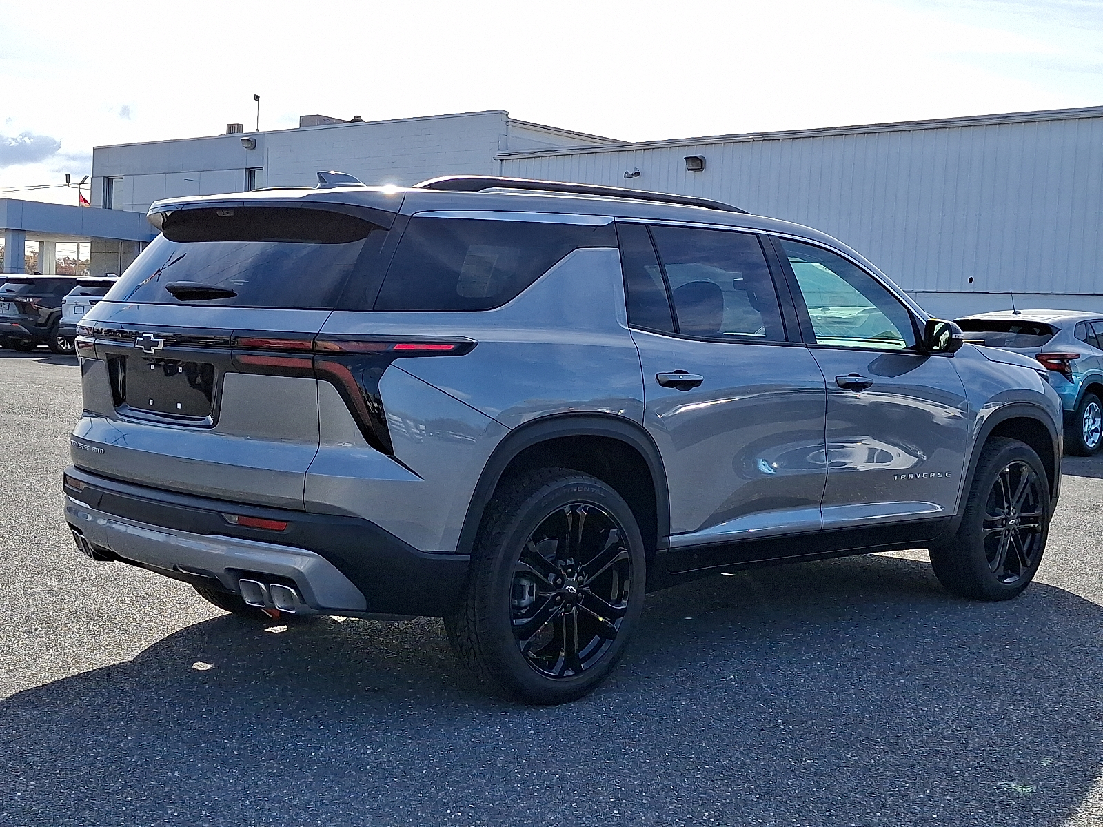 2026 Chevrolet Traverse AWD LT - Sterling Gray Metallic - GXD exterior view 7