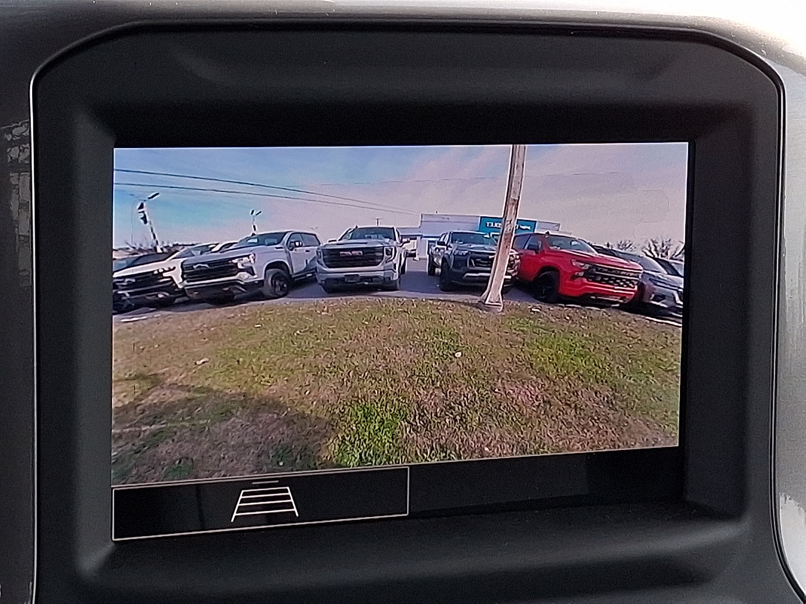 2025 Chevrolet Silverado 3500HD Chassis Work Truck - Summit White - GAZ exterior view 16